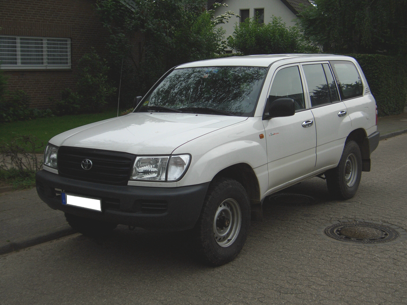 Illustration for article titled Land Cruiser GX spec